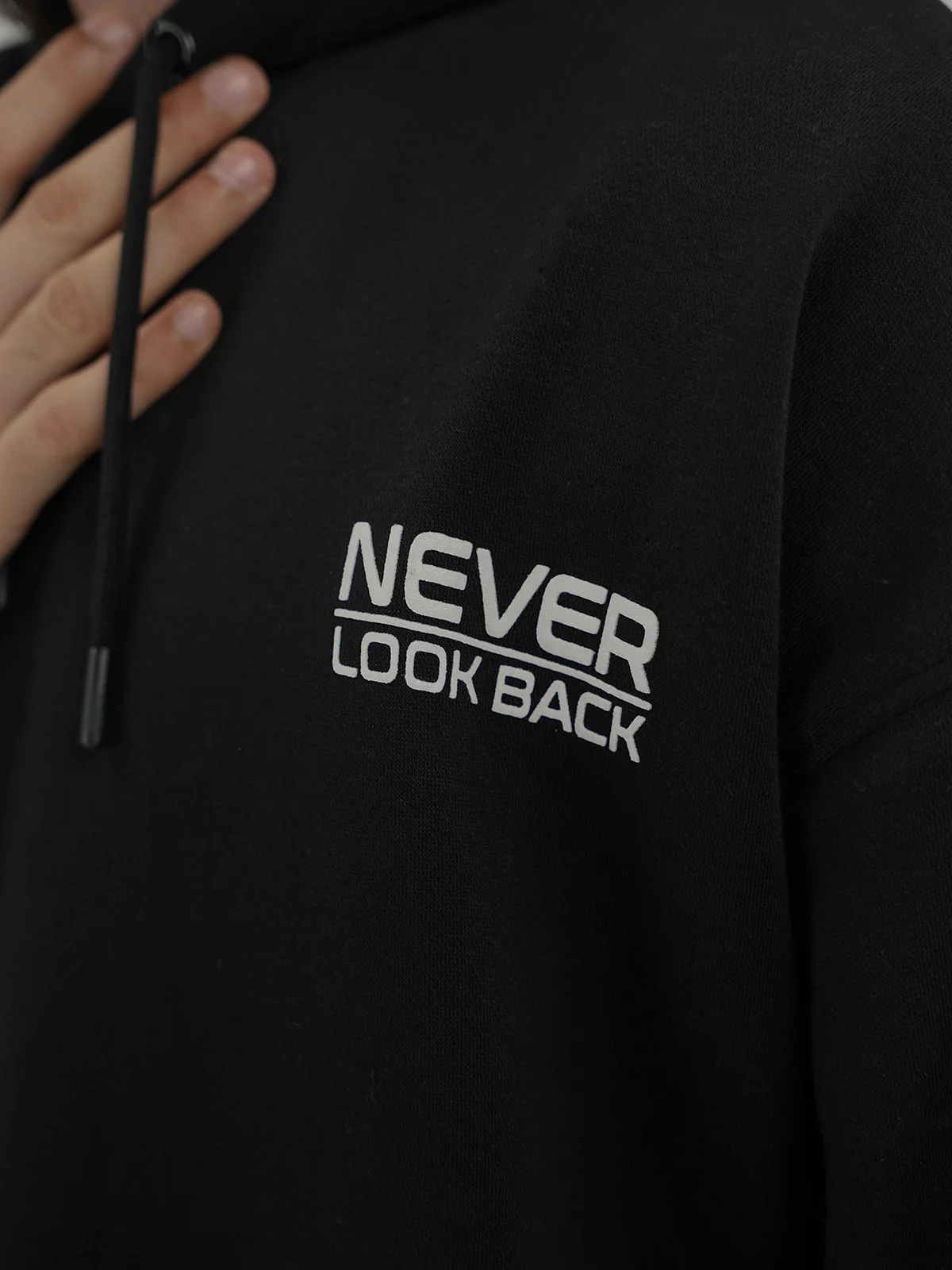 "BELDEN" Drop Shoulder Graphic Fleece Hoodie - Image 4