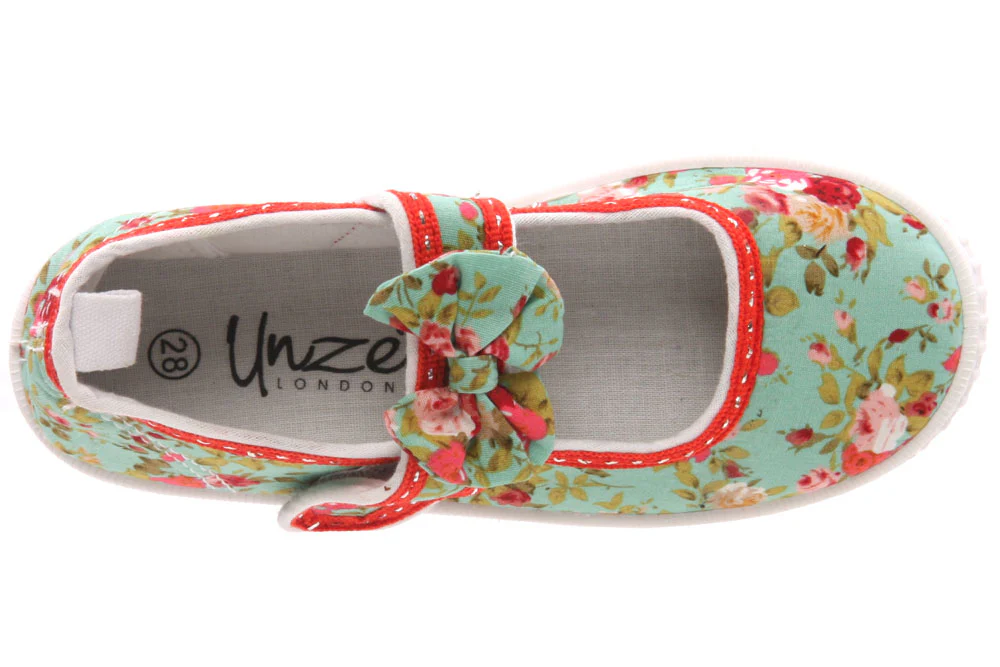 Girls Canvas 'Bertha' Flat Shoes - Image 4