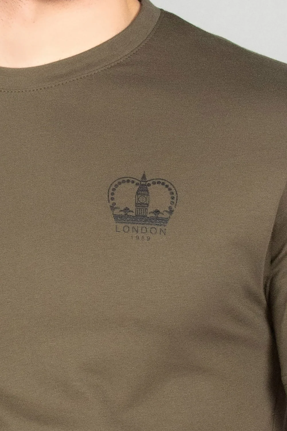 "GUAZ" Crew Neck Slim Fit T-Shirt - Image 4