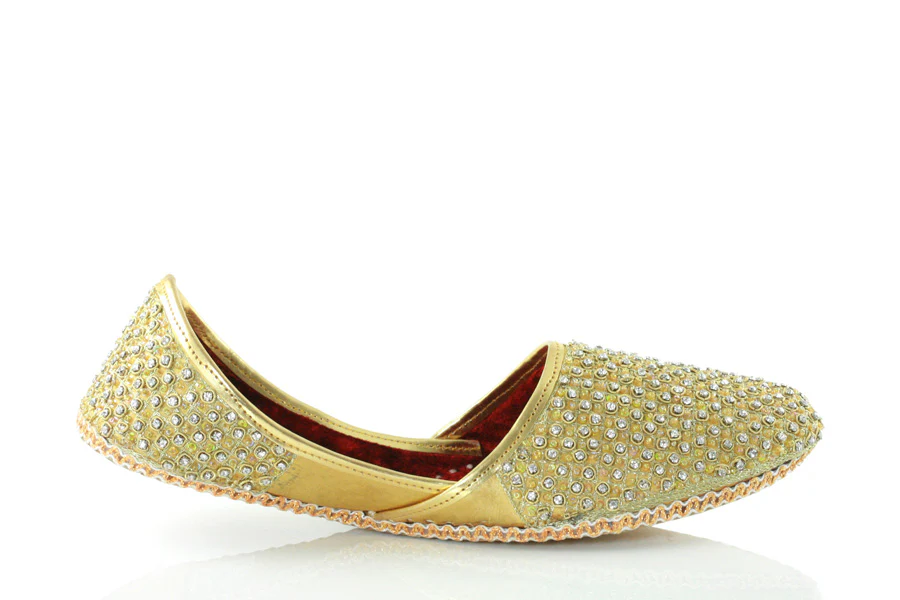 Men Beaded 'Keegan' Khussa Pumps - Image 2