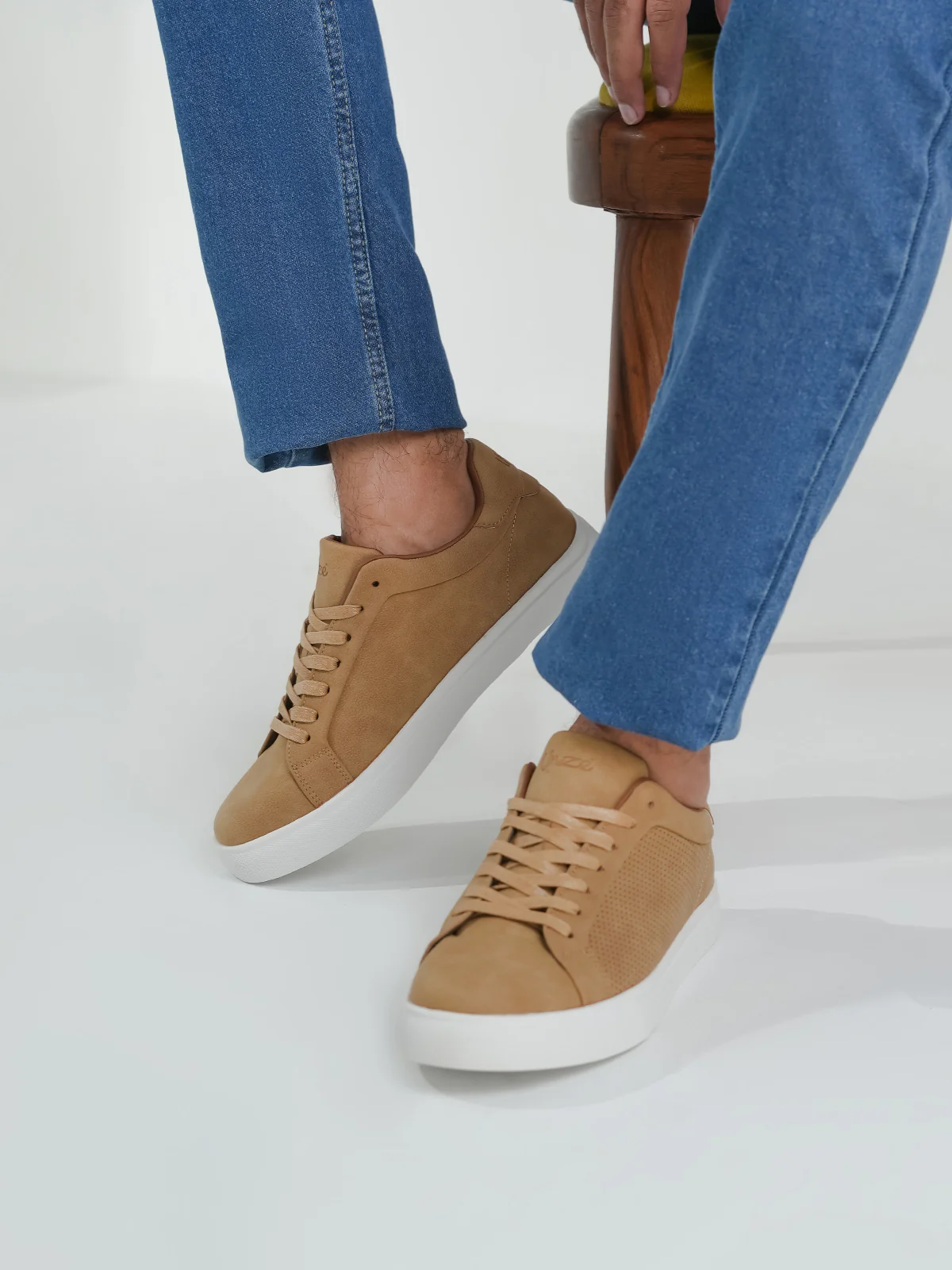 Men "DRIAN" Perfect Lace Up Trainers