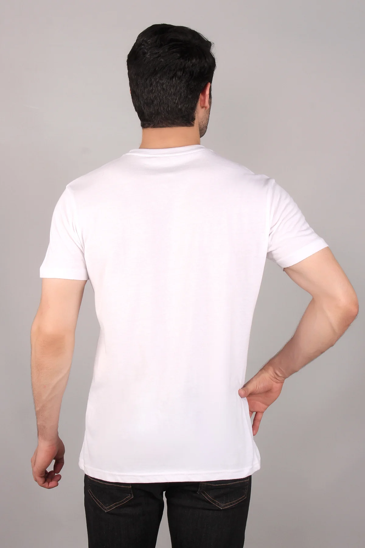 "NEZZ" Classic Crew Neck Graphic T-Shirt - Image 5