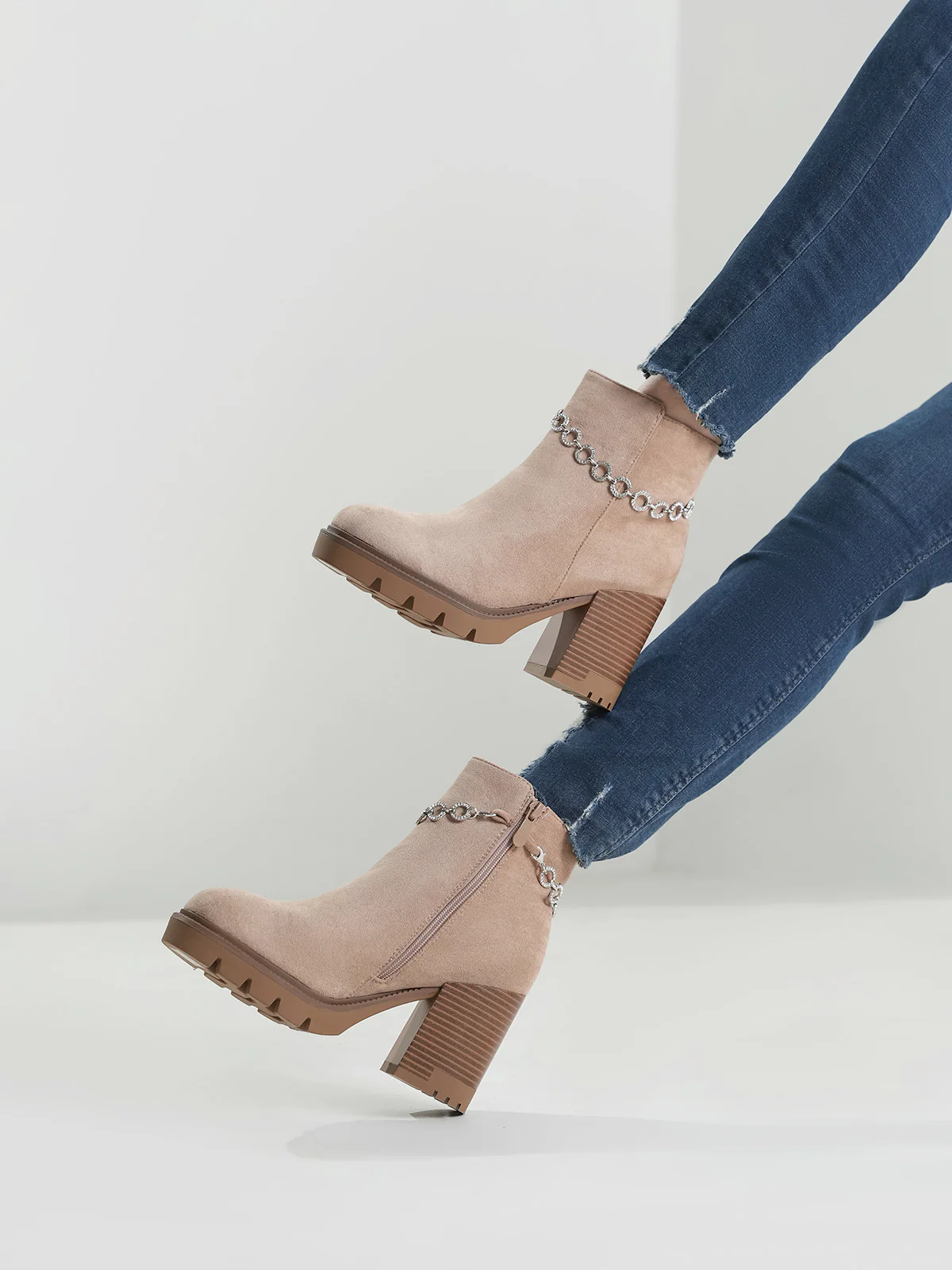 Women "FOLAMI" Stylish Chain Ankle Boots
