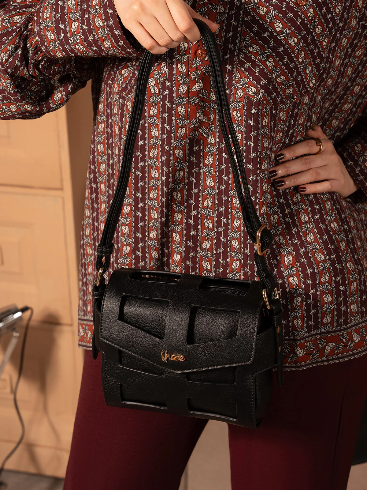Women "HIRAYA" Crossbody Flap Bag - Image 6