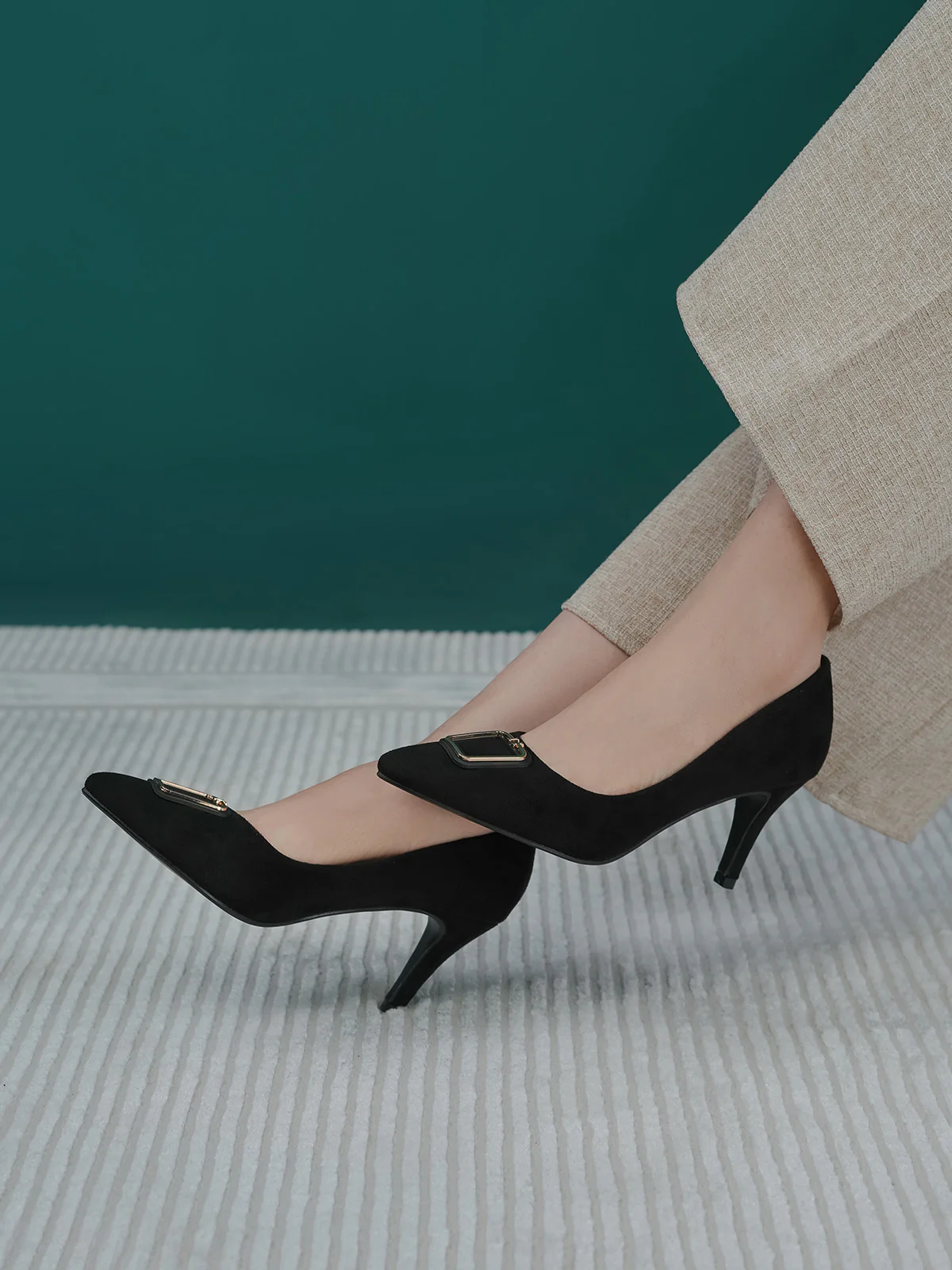 Women "NOXOLO" Sharp Pointed Toe Courts