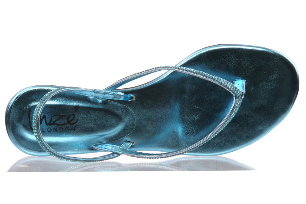 Womens 'Aniyea' Flat Thong Sandals - Image 4