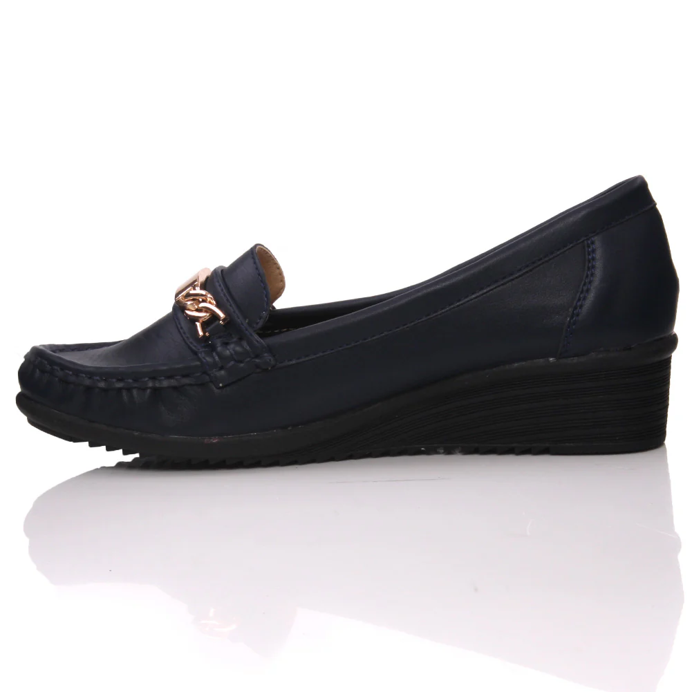 Womens Classic 'Trish' Casual Moccasin Shoes - Image 3